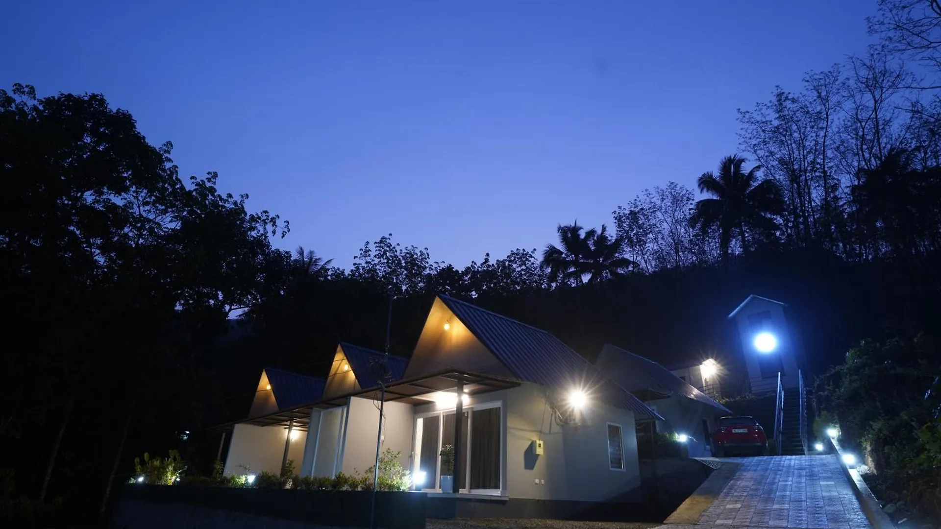 Elephant Village Munnar Hindistan